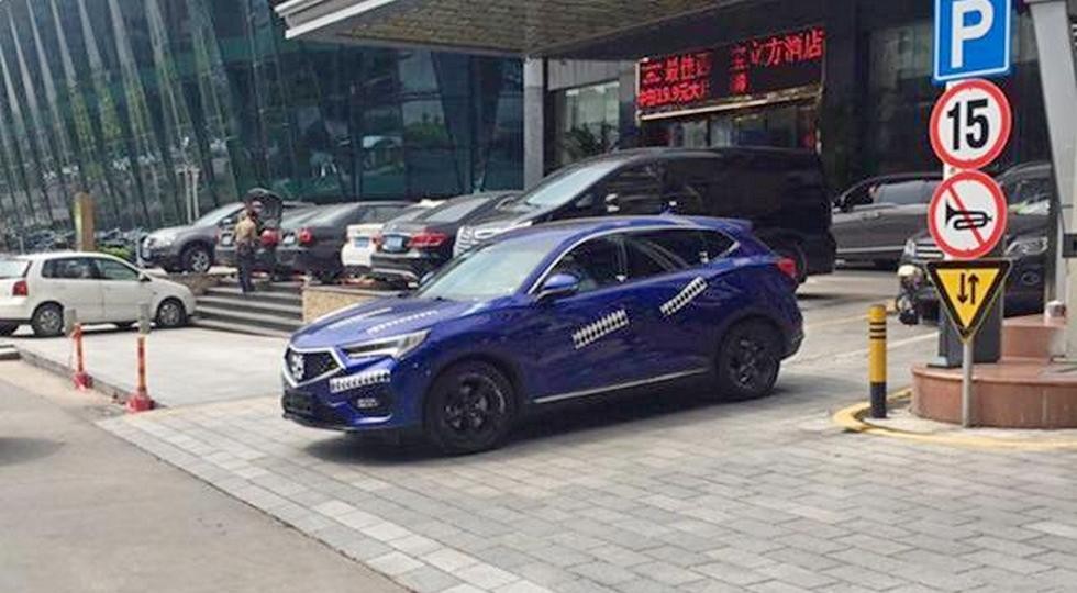Acura вывела на тесты компактный кроссовер CDX - «Acura»