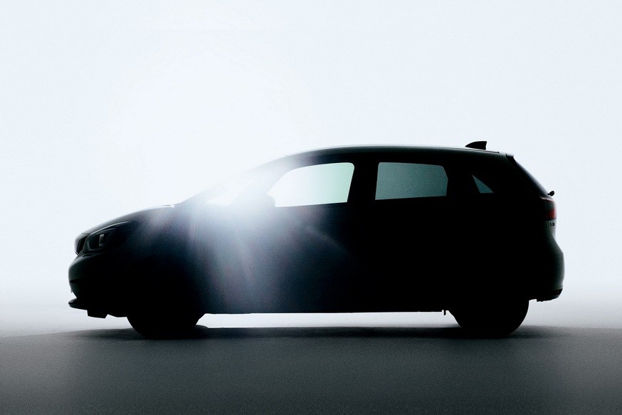 Без вау-эффекта: Honda дразнится новым Jazz, но фотошпионы его уже раскрыли - «Honda»