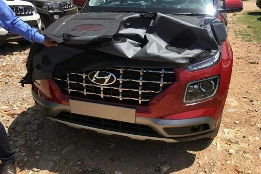 Бюджетный кроссовер Hyundai Venue засветили до премьеры. Модель получила турбомотор - «Hyundai»