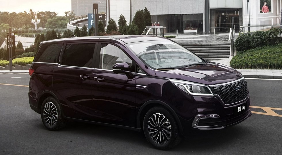 Changan стало тесно в бюджетном сегменте: роскошный минивэн Cosmos бросит вызов Buick GL8 - «COS»