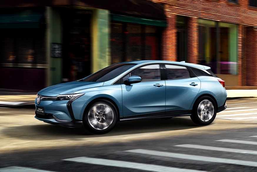 Chevrolet отказывается, Buick расширяет: родственник почившего Volt превратился в универсал - «Buick»