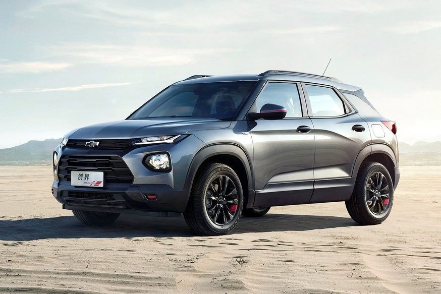 Chevrolet Tracker перешел на «турботройки», а у Trailblazer в соперниках RAV4 вместо Fortuner - «Chevrolet»
