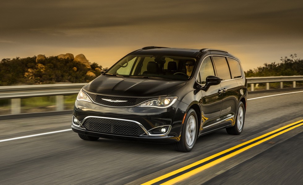 Chrysler отзывает 162 тысячи минивэнов Pacifica - «Chrysler»