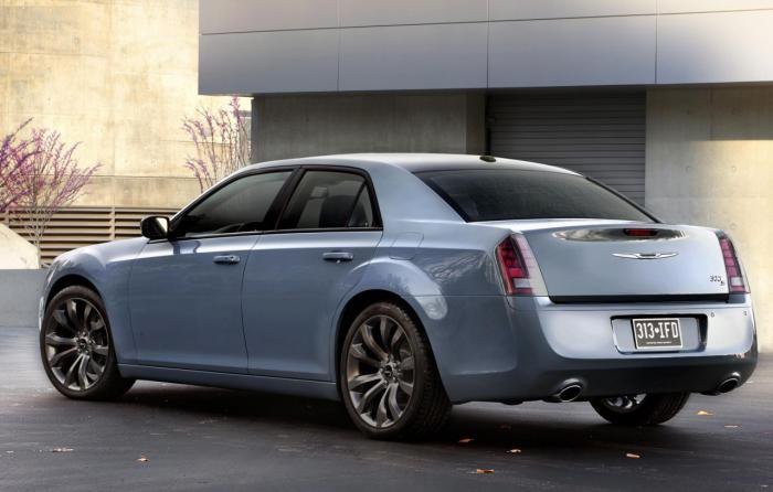 Флагманский седан Chrysler посвежеет к весне - «Chrysler»