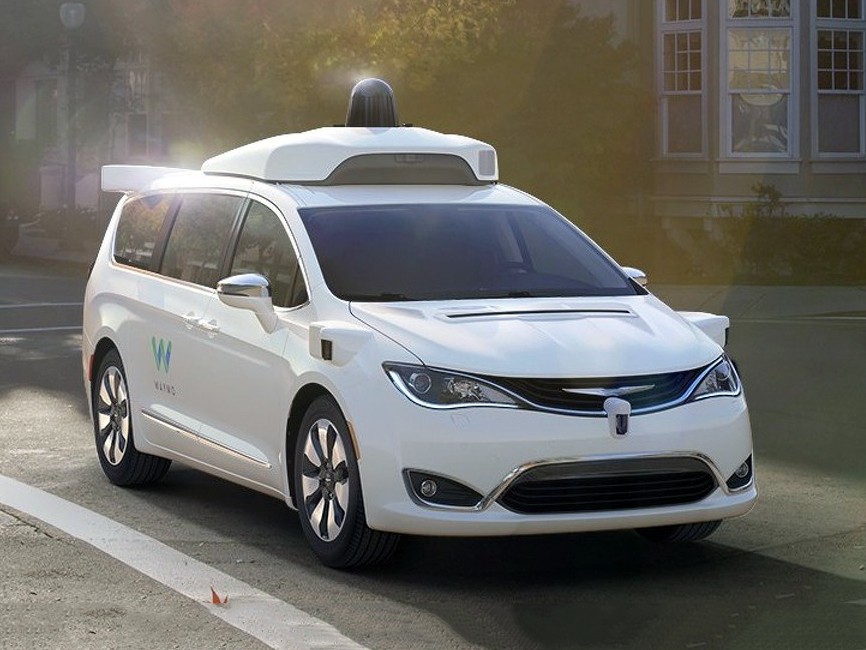 Google представил "беспилотник" на базе минивэна Крайслер - «Chrysler»