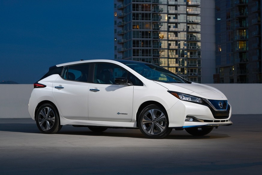 Электрохэтч Nissan Leaf стал мощнее и дальнобойнее - «Nissan»