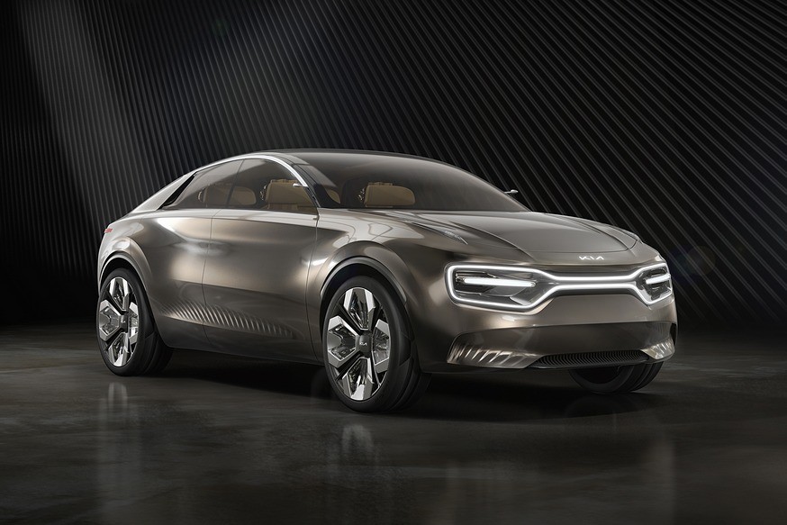 Kia Imagine: смесь кроссовера с седаном и 21 «шуточный» экран в салоне - «Kia»