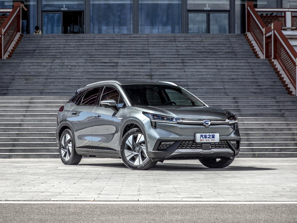 Китайский аналог Jaguar I-Pace от GAC: оттоманки, полный привод и до 650 км пробега - «GAC»
