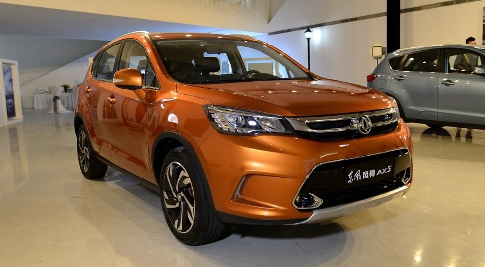 Компания Dongfeng объявила цены компактного кроссовера AX5 - «Dongfeng»