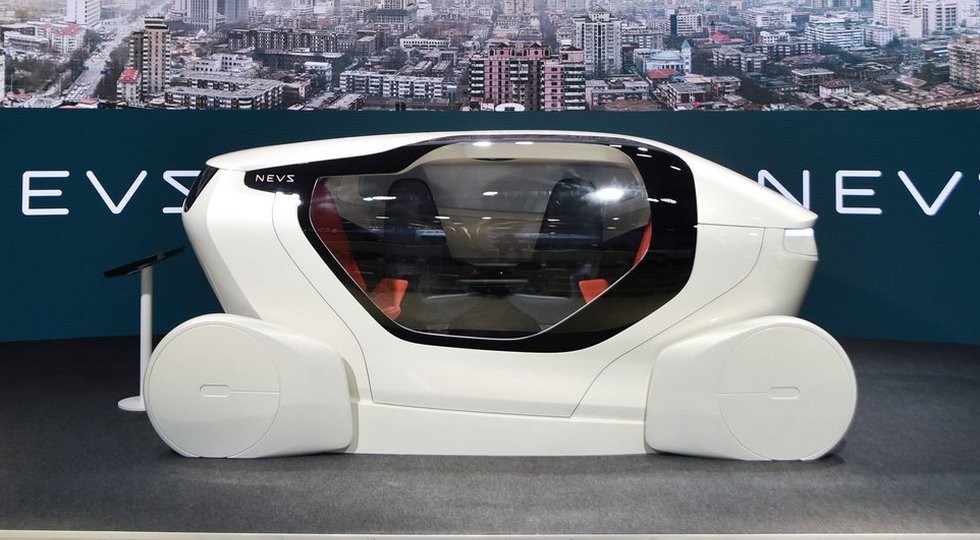 Компания NEVS представила новинки на базе Saab 9-3 и беспилотник - «NEVS»