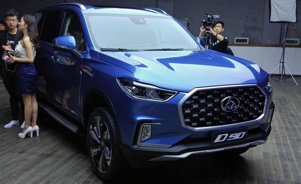 Концерн SAIC представил флагманский внедорожник Maxus D90 - «Maxus»