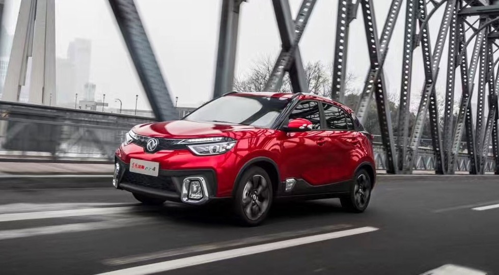 Кросс-линейка Dongfeng пополнилась маленьким «паркетником» AX4 - «Dongfeng»