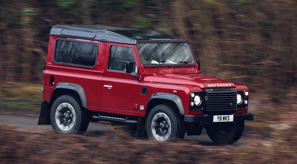 Land Rover Defender вернулся в мощной особой версии - «Land Rover»