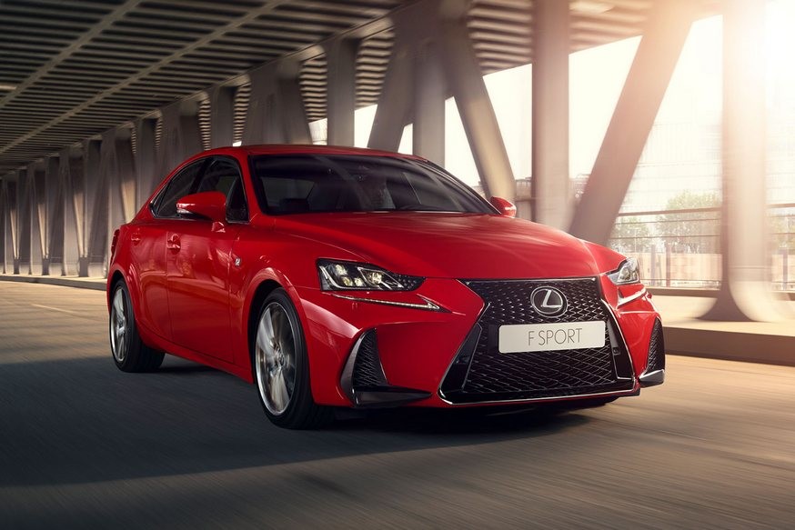 Lexus IS недолго продержался в РФ после камбэка: соперники расходятся бодрее (даже кореец) - «Lexus»