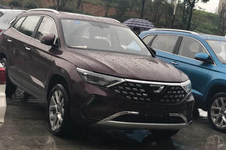Марка Jetta прирастает моделями: к дебюту готов семиместный SUV, родственник Skoda и Seat - «Jetta»