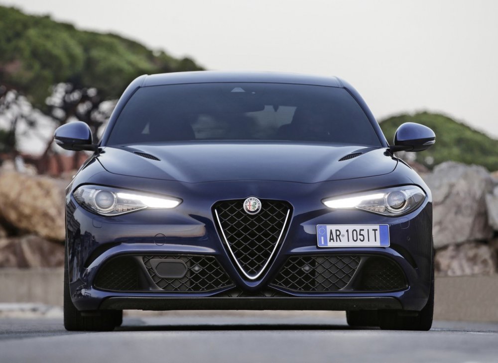 Alfa Romeo работает над купе Giulia - «Alfa Romeo»