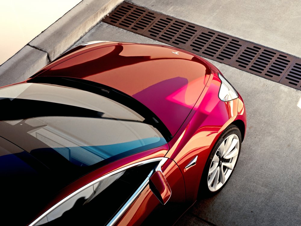 Автопилот Tesla не видит грузовики! Очередное смертельное ДТП - «Tesla»