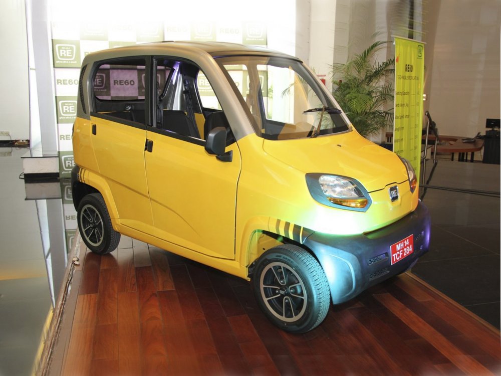 Bajaj RE60: индийский производитель моторикш занялся автомобилями - «Bajaj»