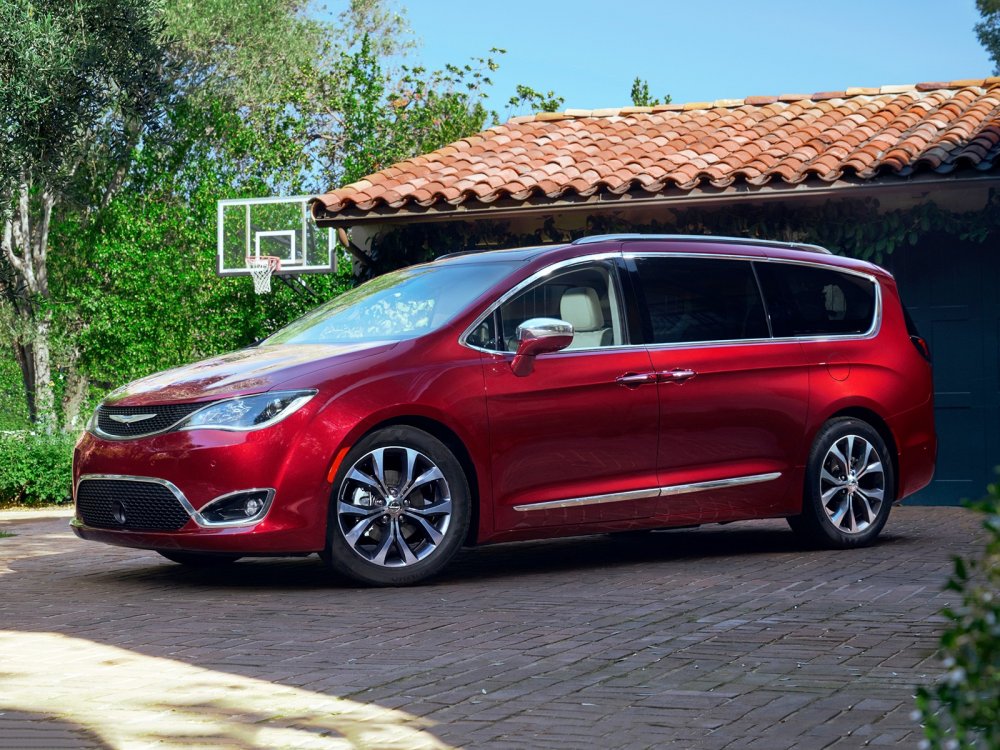 Chrysler обновил минивэн Pacifica, который будет продаваться в России - «Chrysler»