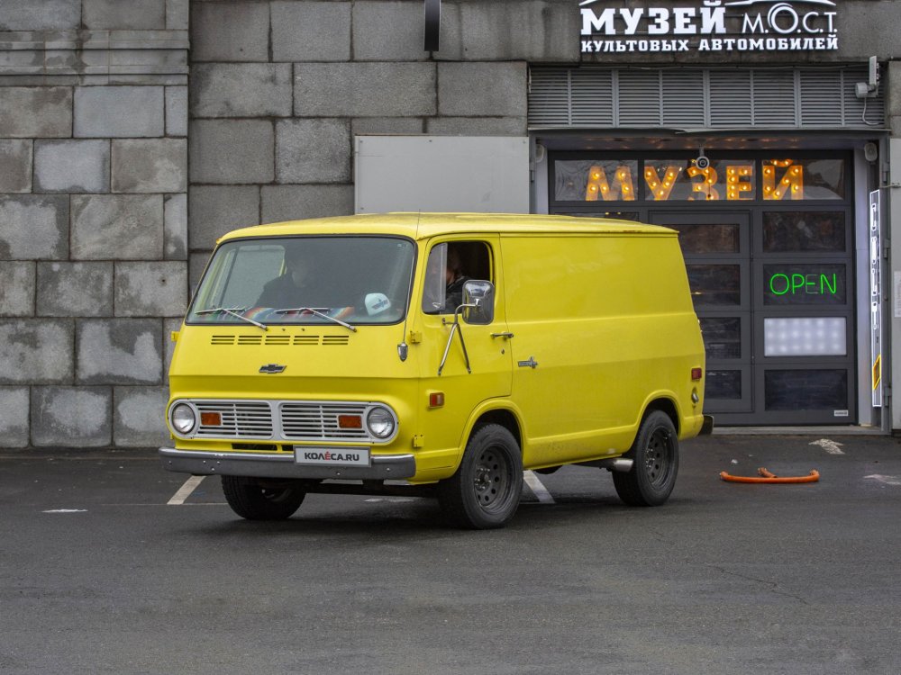 Дикий, дикий Запад: тест-драйв Chevrolet Chevy Van 1969 года - «Тест-драйв»