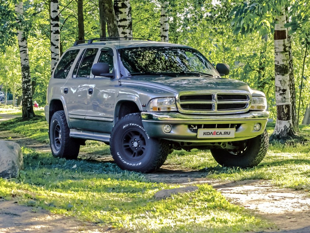Для городских ковбоев: опыт владения Dodge Durango - «Dodge»