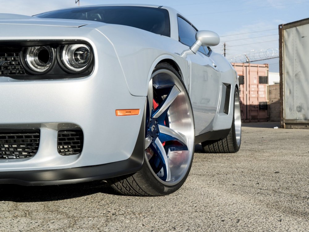Dodge Challenger SRT получил эффектную «обувку» - «Dodge»