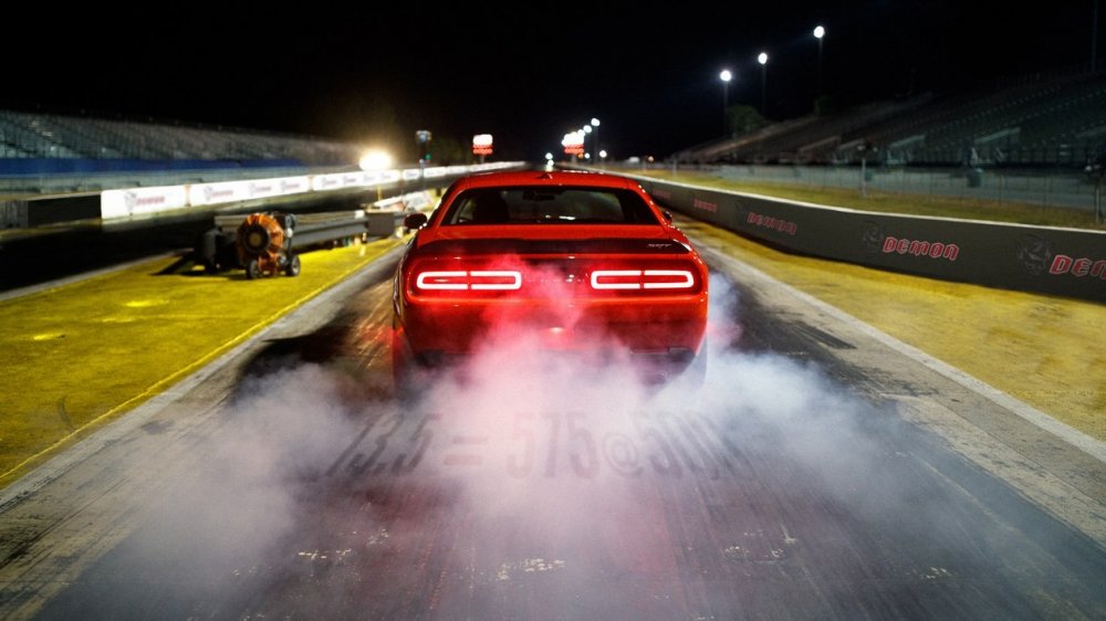 Dodge Demon сможет «питаться» гоночным топливом - «Dodge»