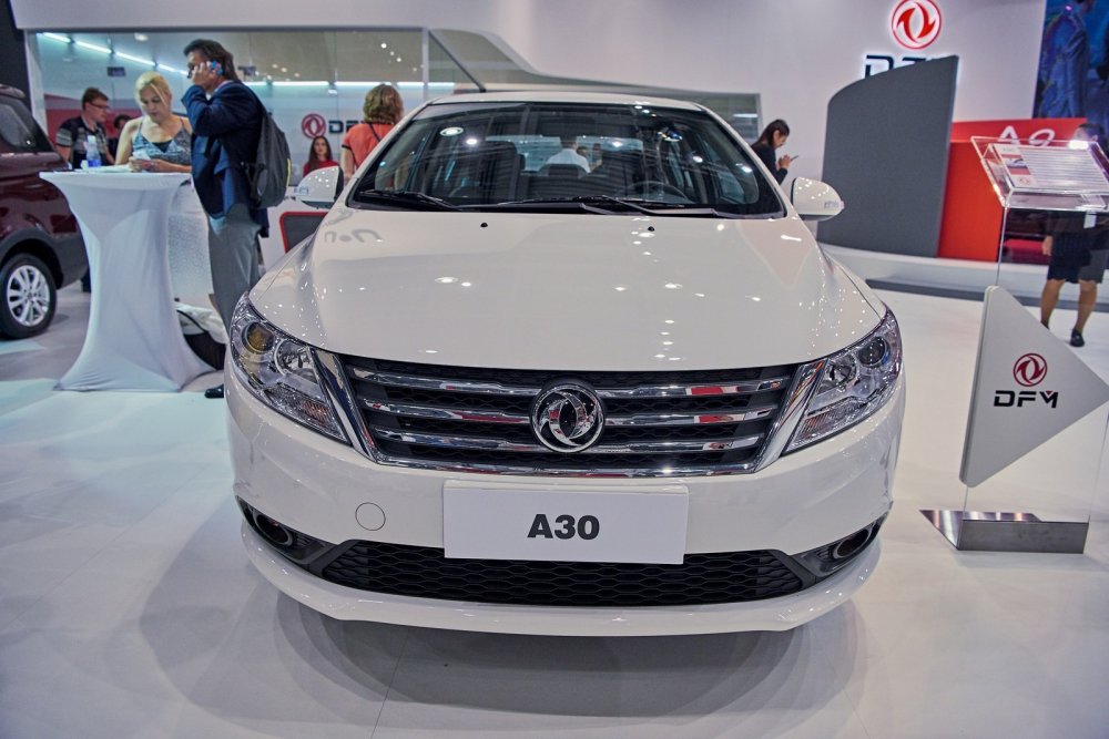 Dongfeng готовится к старту продаж нового седана в России - «Dongfeng»