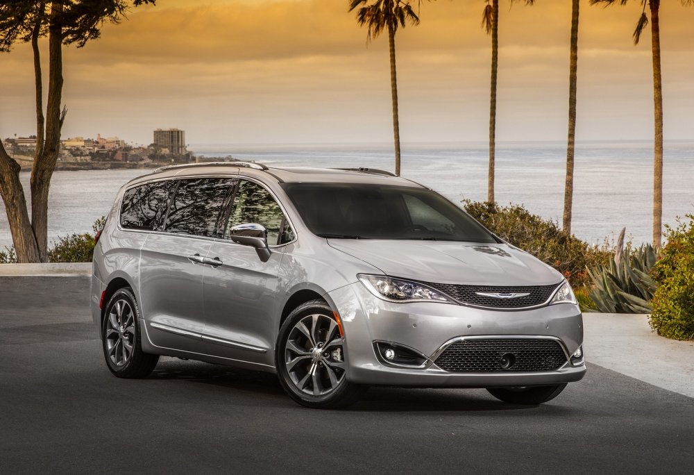 Дороже конкурентов: известна цена Chrysler Pacifica для России - «Chrysler»