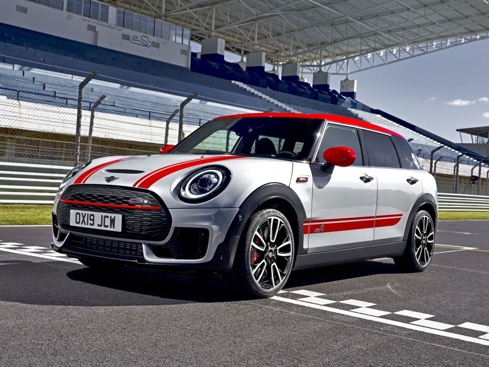 Два толстяка: Mini «подкормила» универсал JCW Clubman и кроссовер JCW Countryman - «MINI»
