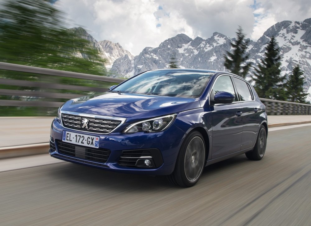 Две модели Peugeot уходят из России. Одна из них – временно - «Peugeot»