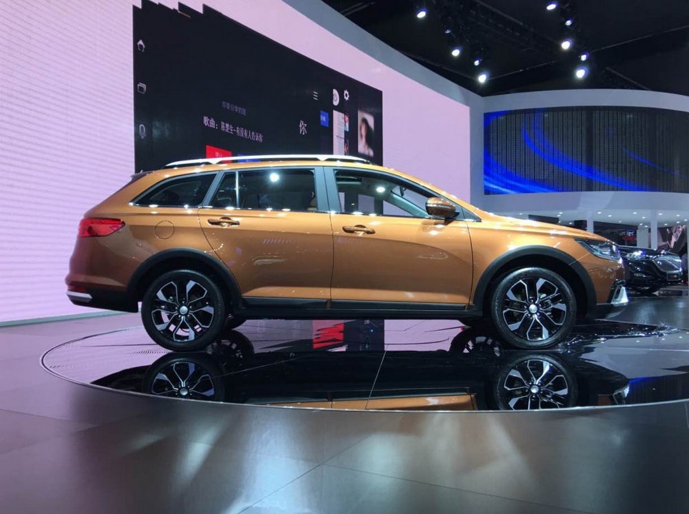 FAW скоро запустит в продажу кросс-универсал с дизайном в стиле VW - «FAW»