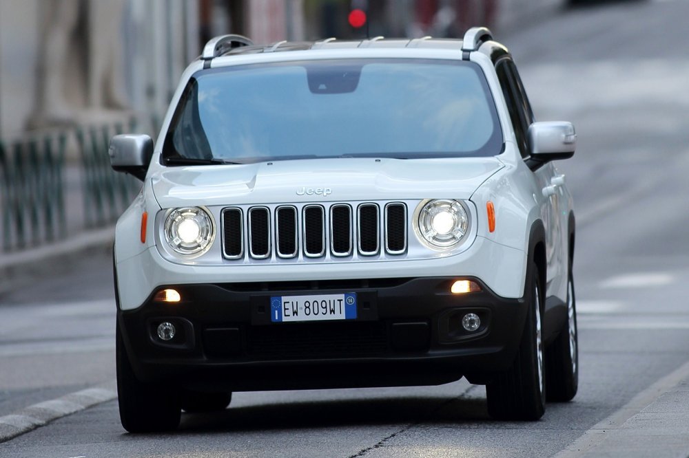 FCA вынуждена отозвать 410 000 автомобилей - «Chrysler»
