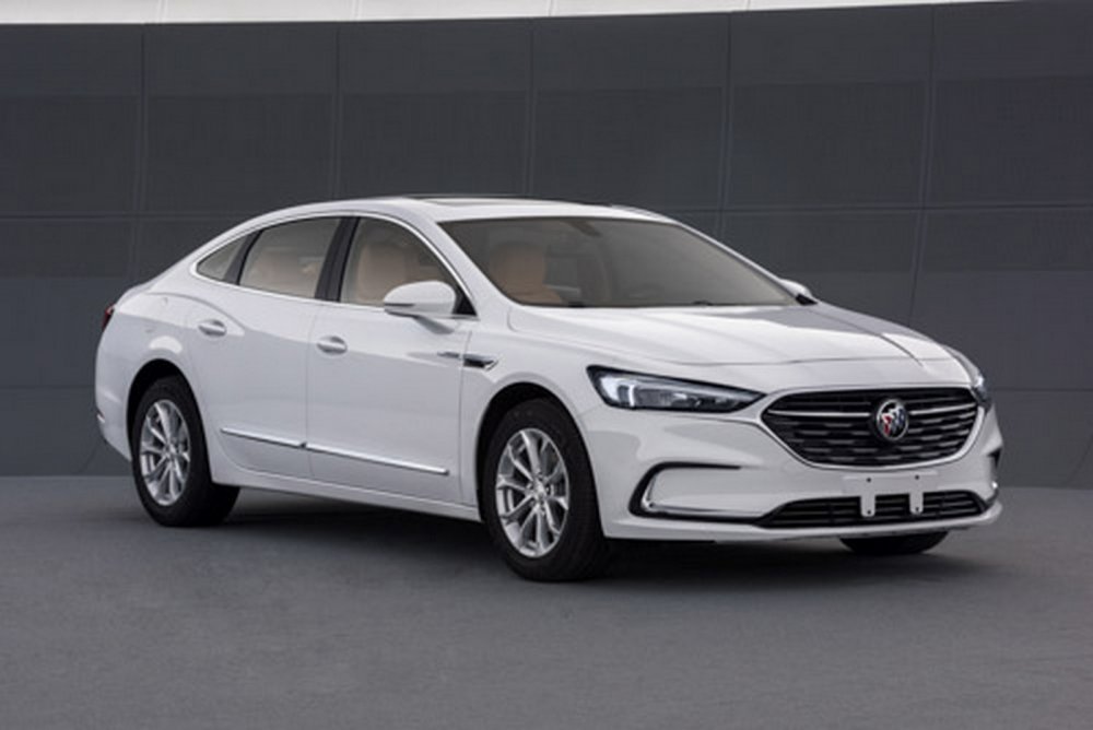 Флагманский пятиметровый седан Buick после рестайлинга перевели на турбомотор 1.3 - «Buick»