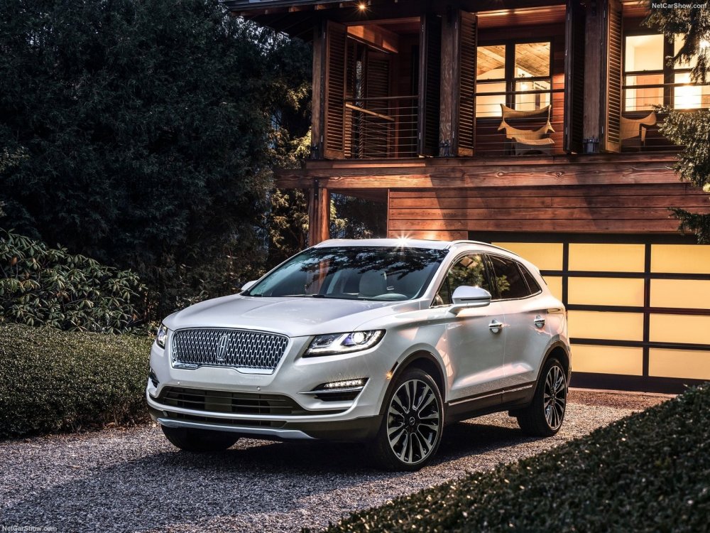 Ford определился с новым названием для кроссовера Lincoln MKC - «Corsair»
