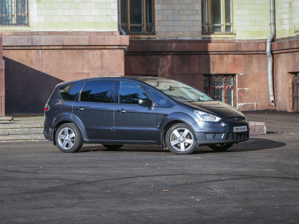 Ford S-Max с пробегом: неожиданно много проблем по кузову и коварный привод ручника - «Ford»