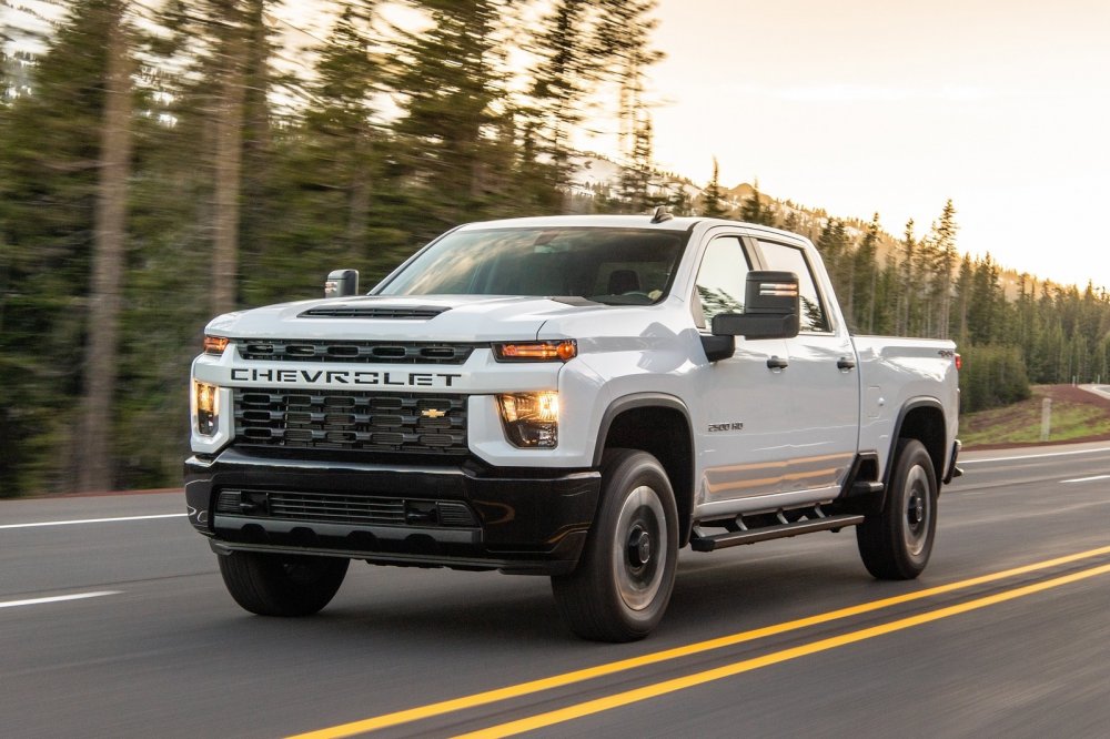 GM отзывает 640 тысяч пикапов из-за горящих ковриков - «Chevrolet»