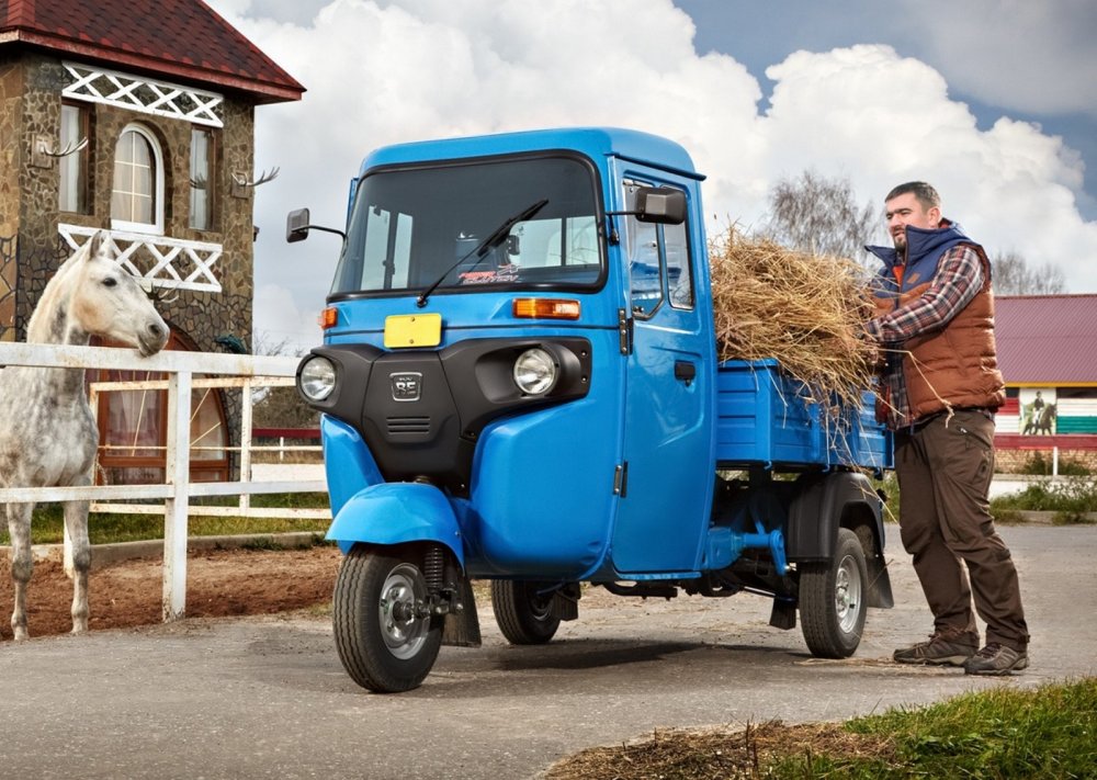 Грузовичок за 300 000 рублей: скоро в России - «Bajaj»