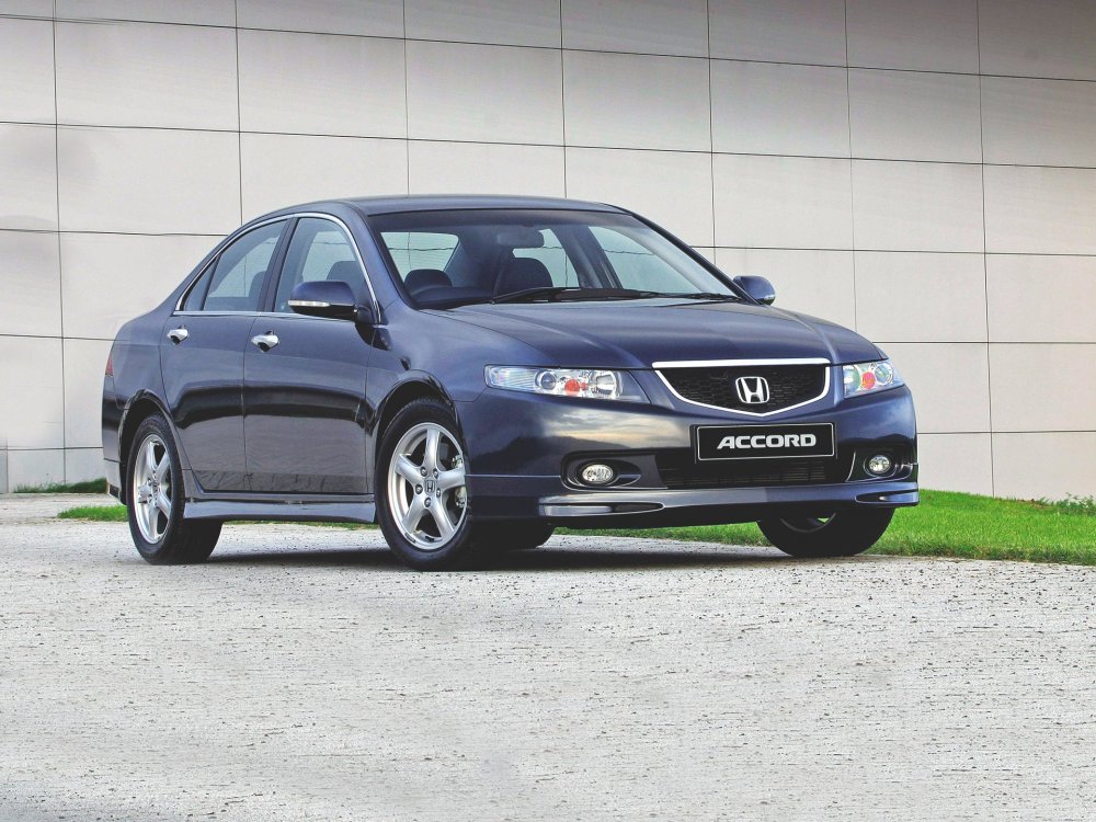 Honda Accord VII с пробегом: дырявая крыша над ненадёжной аудиосистемой - «Honda»