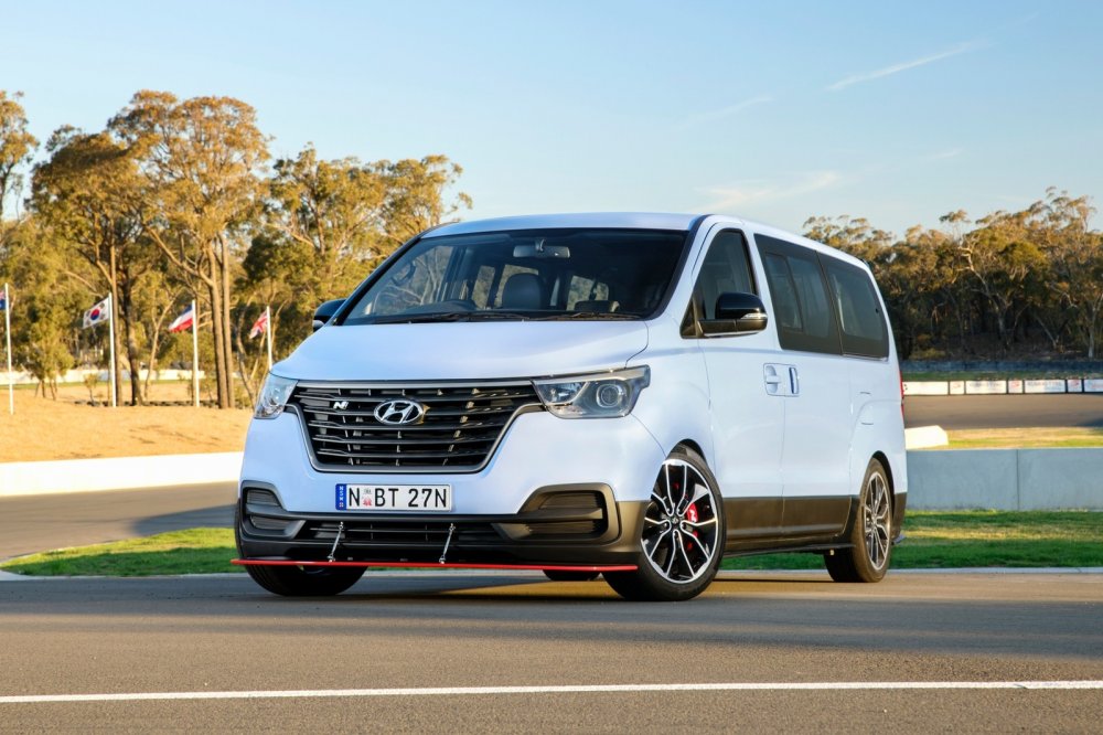 Hyundai хулиганит: минивэн H-1 превратили в мощный 8-местный дрифт-кар - «Тюнинг»