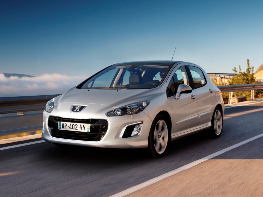 Из пластика и палок: покупаем Peugeot 308 I за 400 тысяч - «Peugeot»
