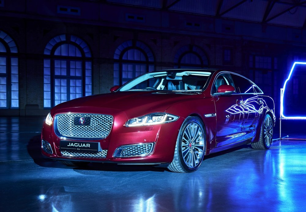 Jaguar Land Rover может купить производителя люксовых авто - «Alfa Romeo»