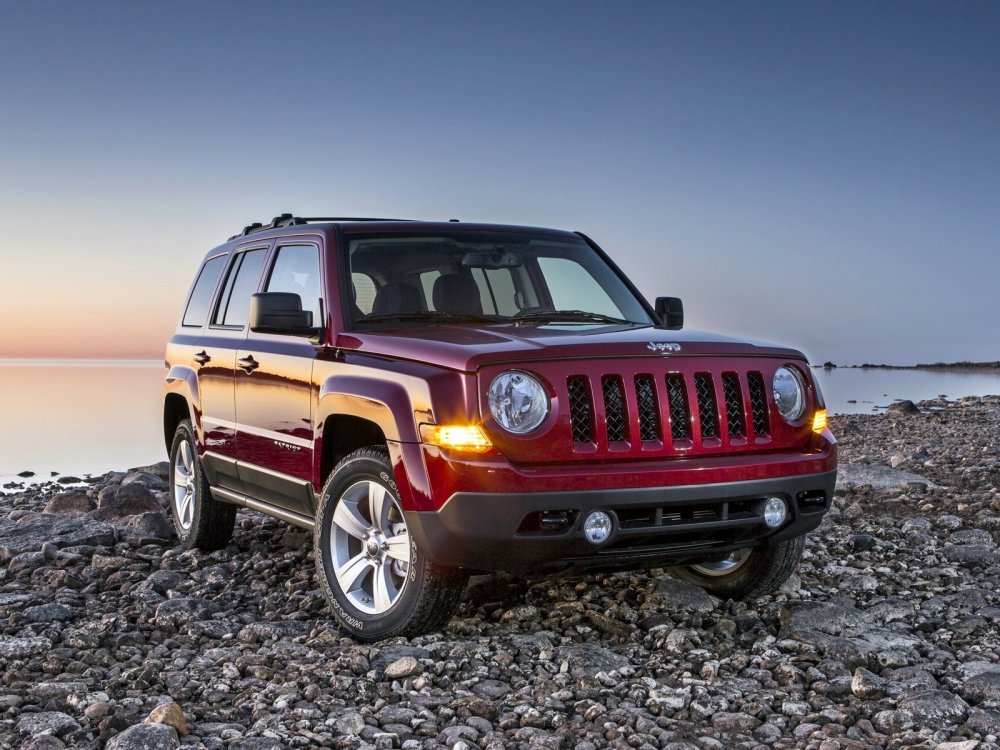 Jeep отзывает машины в РФ из-за проблем с активными подголовниками - «Jeep»