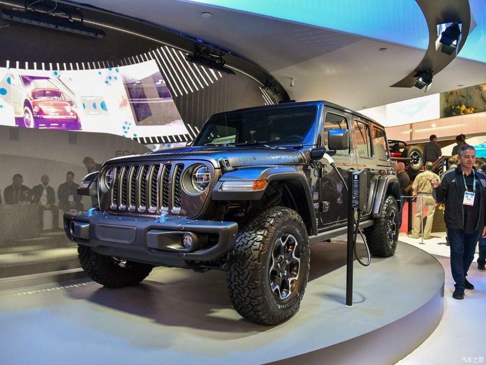 Jeep Wrangler 4xe: рамного классика подключили к розетке - «Новостной Автоблогер»