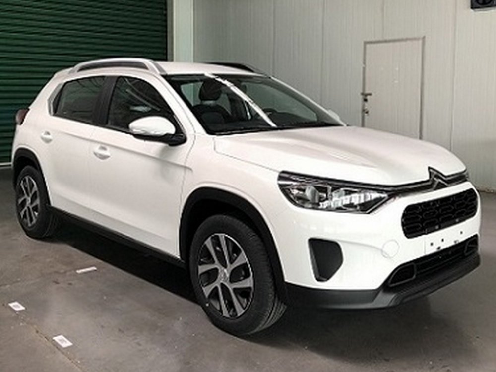 «Эксклюзивному» паркетнику Citroen подправили внешность и отрядили менее мощный мотор - «Citroen»