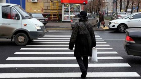 Эксперты рассказали, кто из водителей реже пропускает пешеходов - «Новостной Автоблогер»