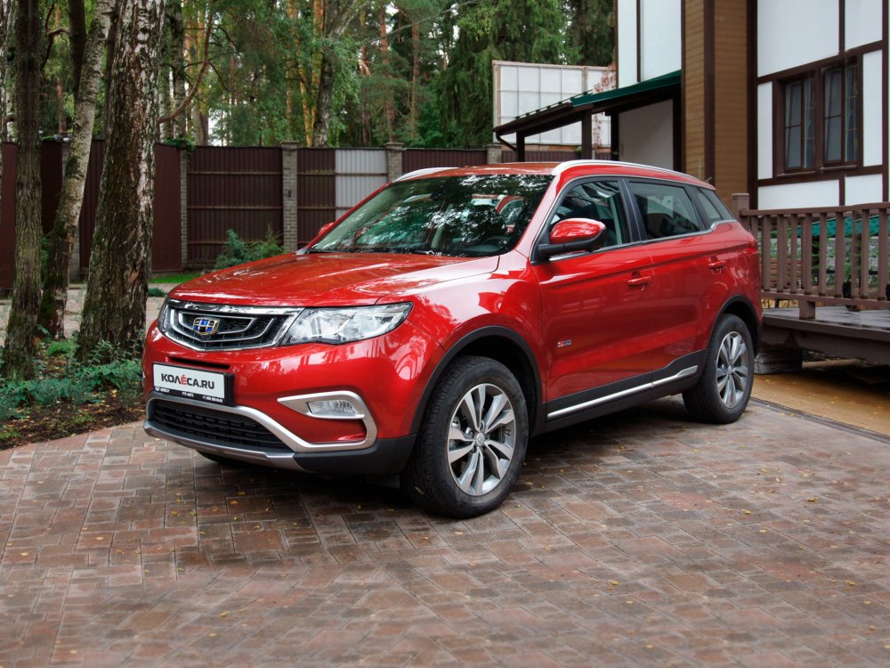 “Китаец” и Алиса: тест-драйв Geely Atlas с “Яндекс.Авто” - «Тест-драйв»