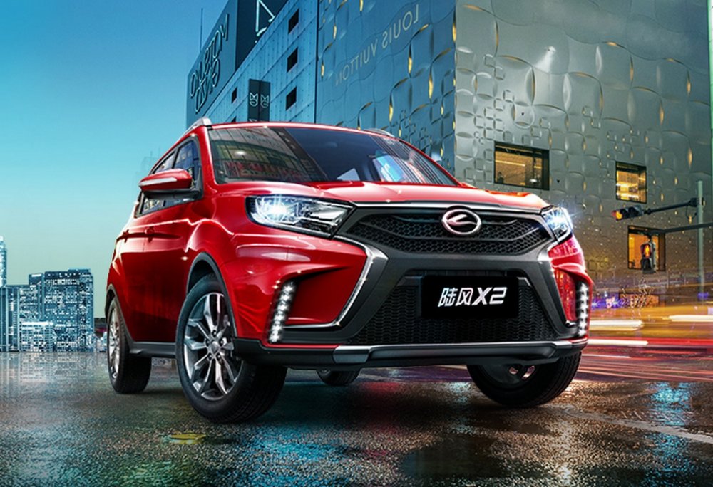 Китайский клон Lada Xray поступил в продажу - «Landwind»