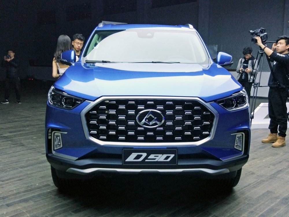 Концерн SAIC представил флагманский внедорожник Maxus D90 - «Maxus»