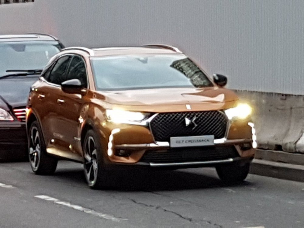 Кроссовер DS для Европы показался на новых фото - «DS»